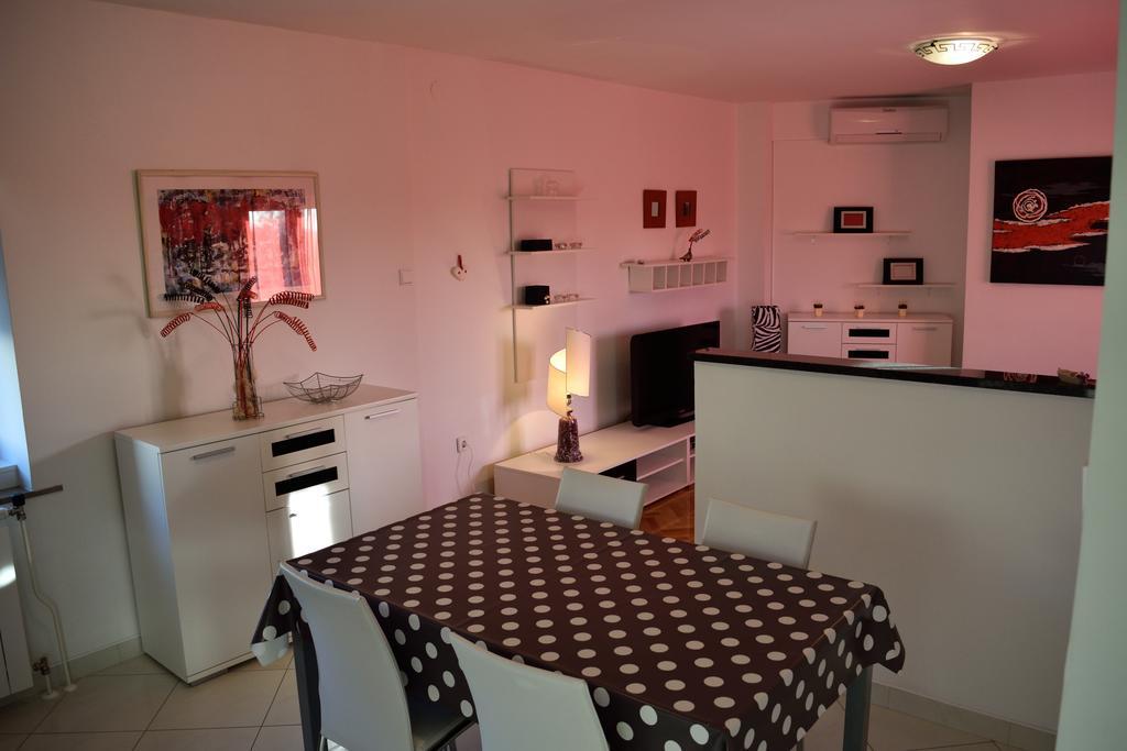 Aurelia Apartment Ližnjan Eksteriør bilde